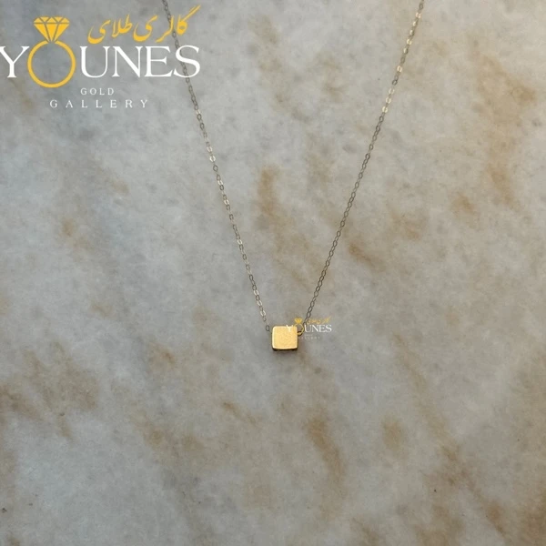 گردنبند مربع مینیمال طلا